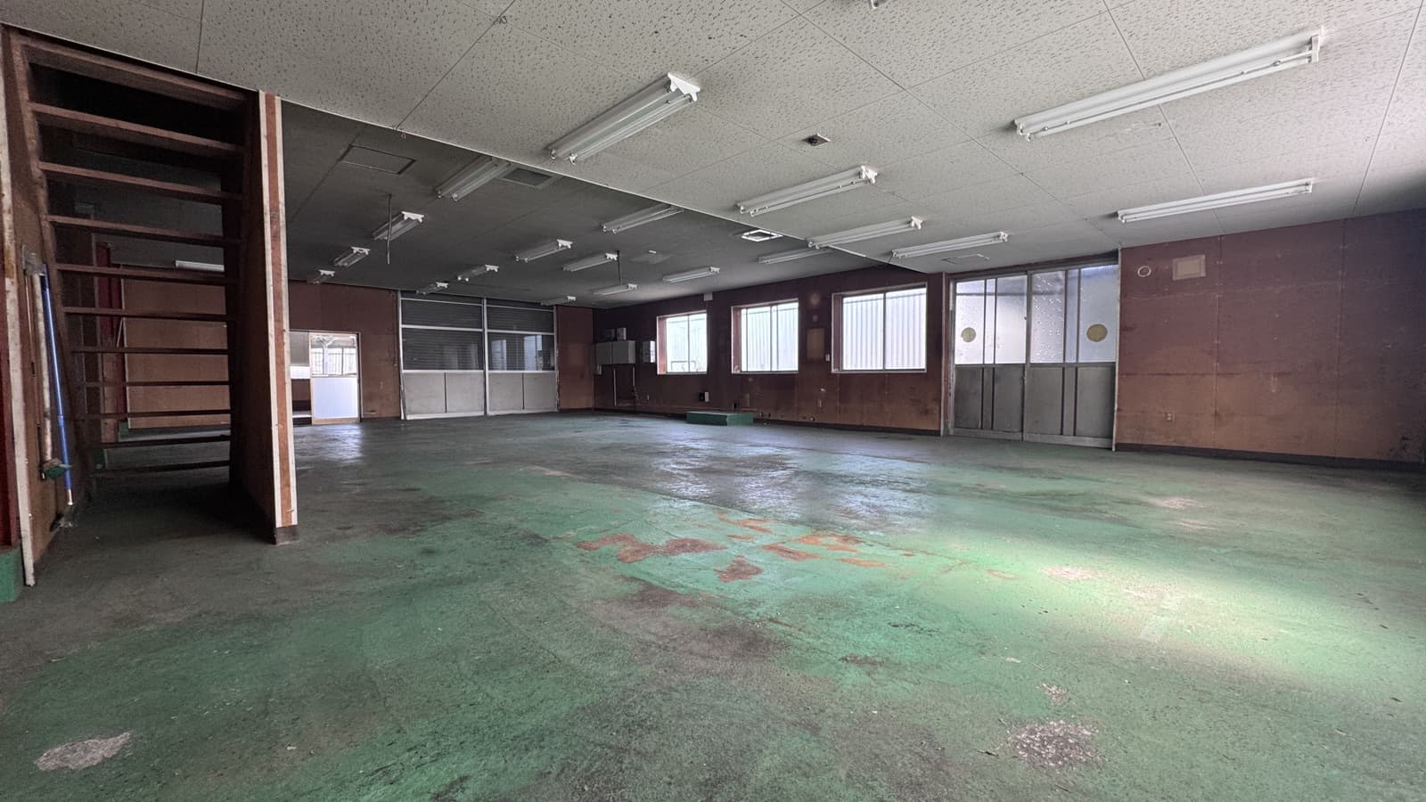 建物・室内写真（倉庫4）