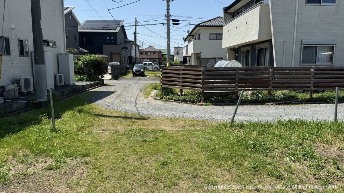 敷地から位置指定道路を撮影